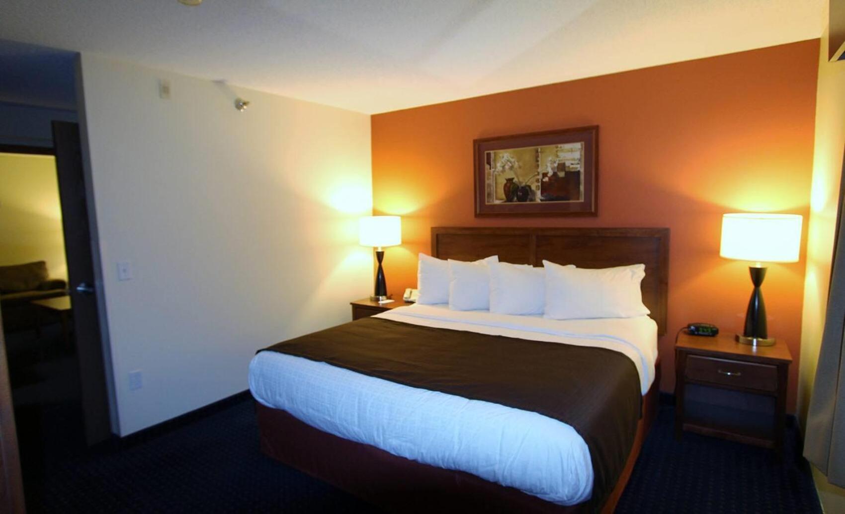 Americinn By Wyndham Cedar Rapids Airport Экстерьер фото