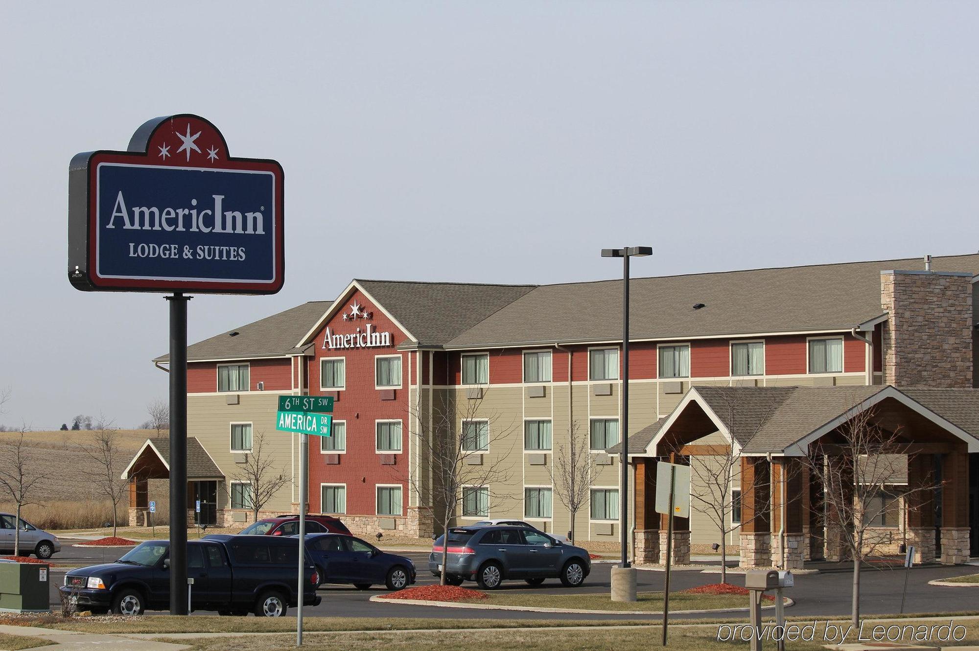 Americinn By Wyndham Cedar Rapids Airport Экстерьер фото