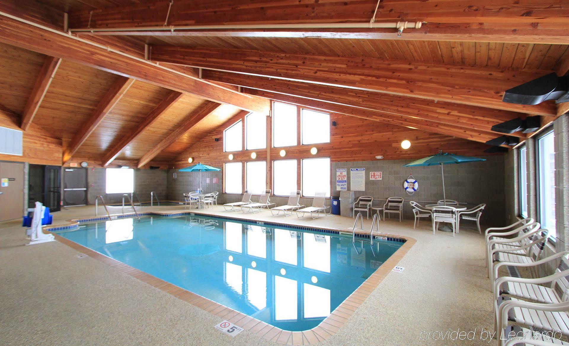 Americinn By Wyndham Cedar Rapids Airport Экстерьер фото