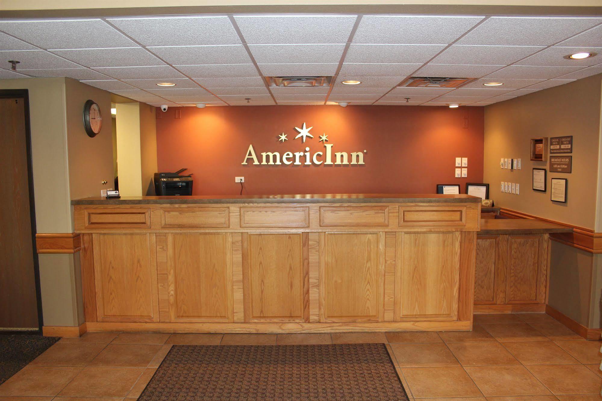 Americinn By Wyndham Cedar Rapids Airport Экстерьер фото